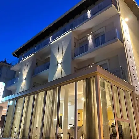 Hotel Vienna Rivazzurra 3*