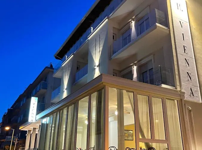 Vienna Rivazzurra 酒店