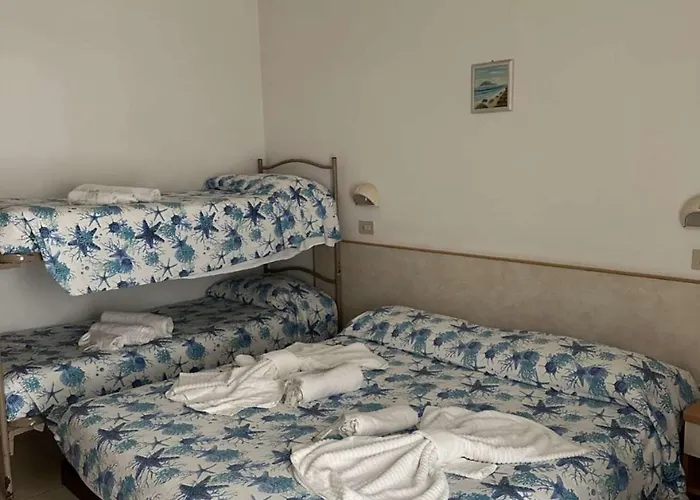 Otel Vienna Rivazzurra 3*